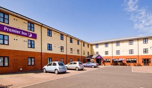 Premier Inn Chichester Ngoại thất bức ảnh